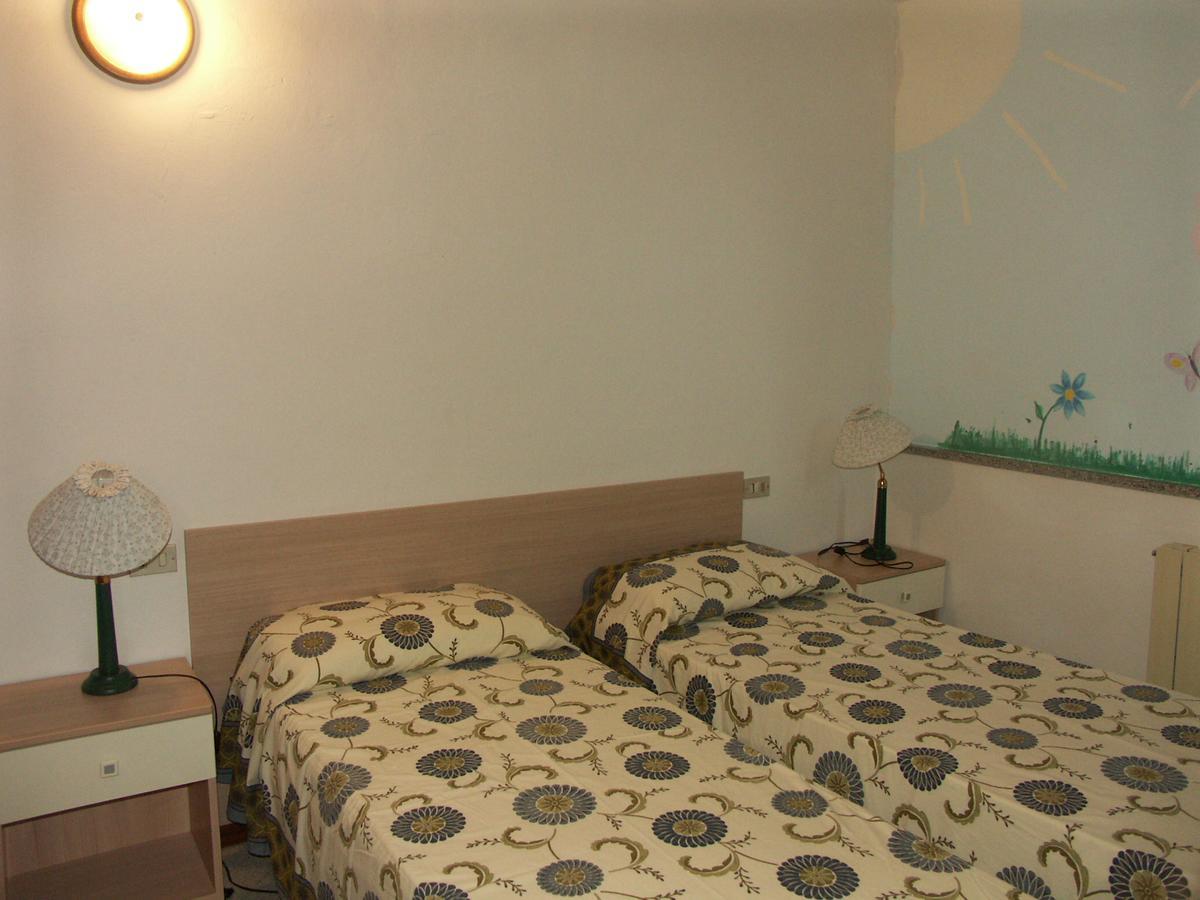Appartamenti Gli Alberi กาโปลิเวรี ภายนอก รูปภาพ
